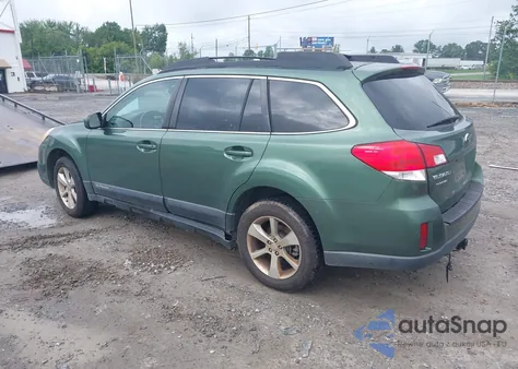 2013 Subaru Outback 2.5I Premium z USA, uszkodzony, nr VIN 4S4BRCGC8D3299978